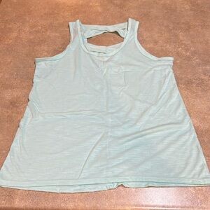 Women’s GAIAM tank size medium